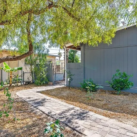 Pet Friendly Guesthouse In Central Tucson